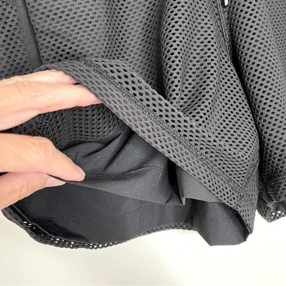 Lululemon Mesh On Mesh Short (5") - Picture 9 of 13